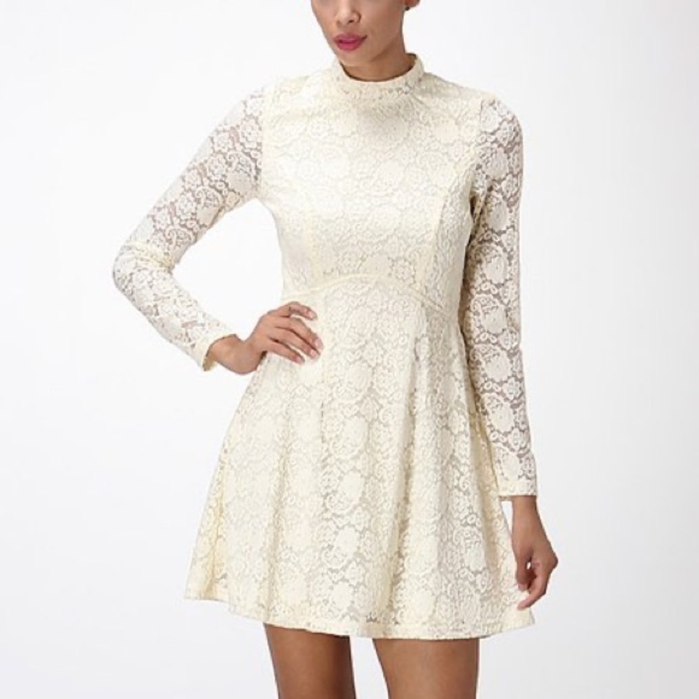 NWOT Illa Illa white lace skater dress